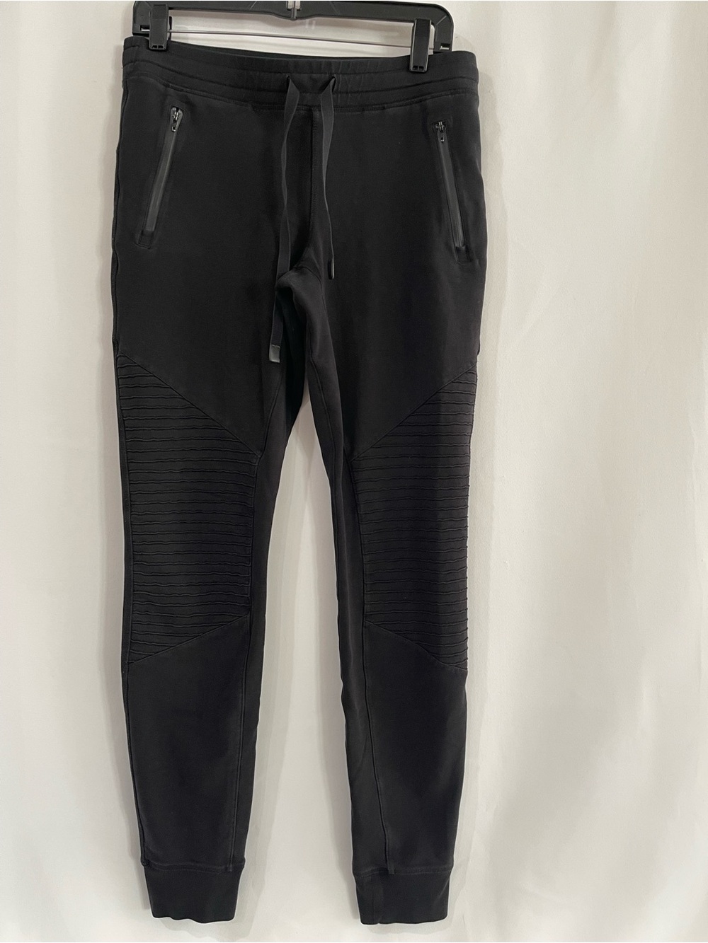 Alo Urban Moto joggers black womens medium